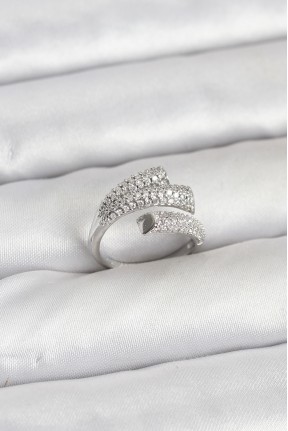 Gümüş Renk Zirkon Taşlı Pirinç Kadın Yüzük Gümüş Renk Zirkon Taşlı Pirinç Kadın Yüzük