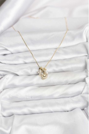 Gold Renk Pirinç Minimal Kelebek Charmlı Kadın Kolye