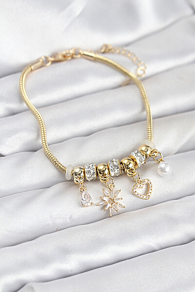 Pirinç Gold Renk Kutup Yıldızı Ve Kalp Charmlı Kadın Bileklik