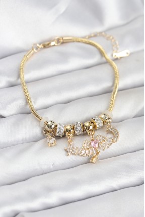Pirinç Gold Renk Kanatlı Charmlı Kadın Bileklik