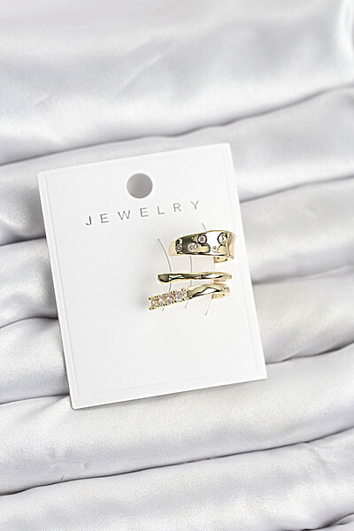 Gold Renk Zirkon Taşlı Pirinç Kıkırdak Küpe Gold Renk Zirkon Taşlı Pirinç Kıkırdak Küpe