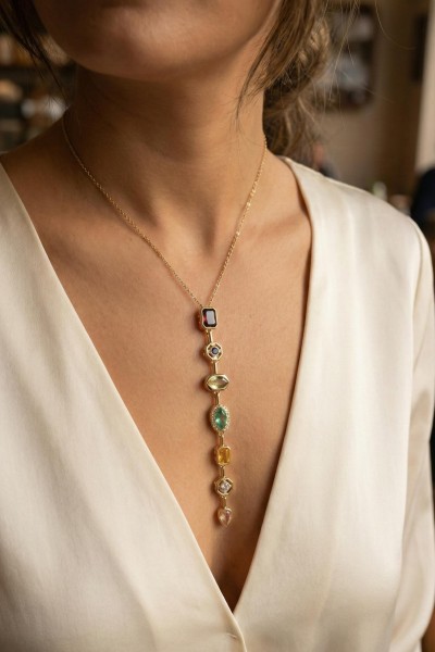 Pirinç Renkli Zirkon Taşlı Model Gold Renk 7 Element Kadın Y Kolye