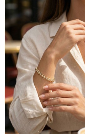 Pirinç Gold Renk Zirkon Taşlı Baklava Model Kadın Bileklik