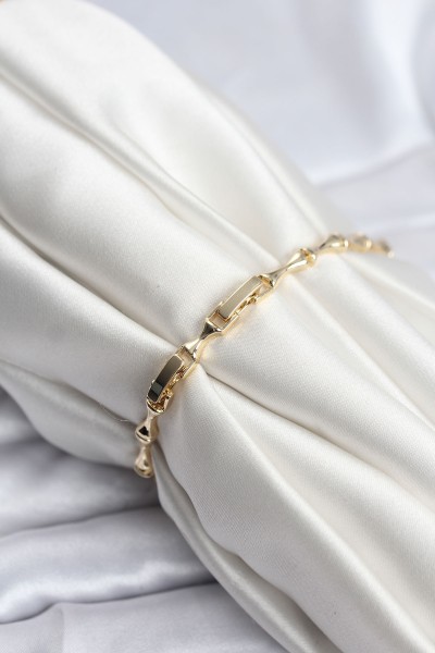 Pirinç Gold Renk Vip Seri İnce Kemik Model Zirkon Taşlı Kadın Bileklik