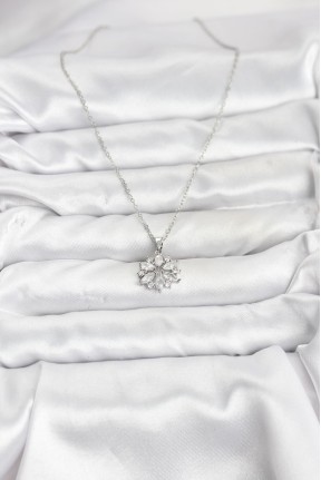 316l çelik Zincir Gümüş Renk Lotus Model Zirkon Taşlı Kadın Kolye