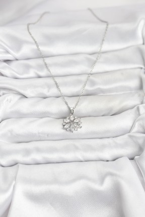 316l çelik Zincir Gümüş Renk Lotus Model Zirkon Taşlı Kadın Kolye