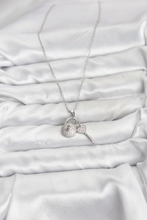 316l çelik Zincir Gümüş Renk Kilit Anahtar Model Zirkon Taşlı Kadın Kolye