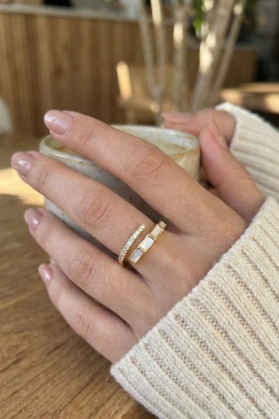 Pirinç Gold Renk Zirkon Taş Detaylı Yılan Model Ayarlanabilir Yüzük