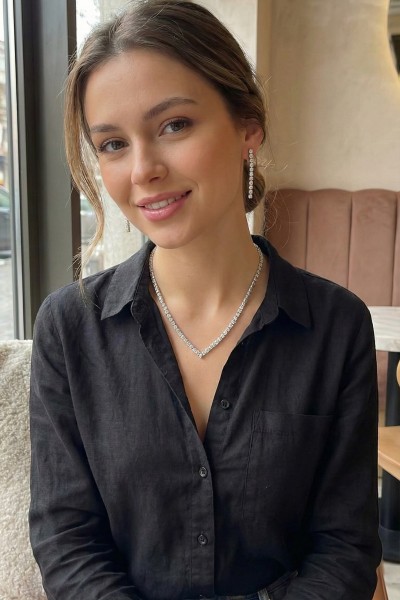 Gümüş Renk Zirkon Taşlı Kadın Kolye Küpe Seti Gümüş Renk Zirkon Taşlı Kadın Kolye Küpe Seti