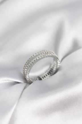 Gümüş Renk Minimal Zirkon Taşlı Kadın Yüzük Gümüş Renk Minimal Zirkon Taşlı Kadın Yüzük