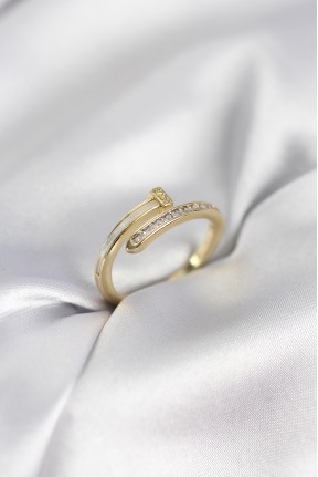 Zirkon Taşlı Gold Renk Yassı çivi Model Kadın Yüzük Zirkon Taşlı Gold Renk Yassı çivi Model Kadın Yüzük