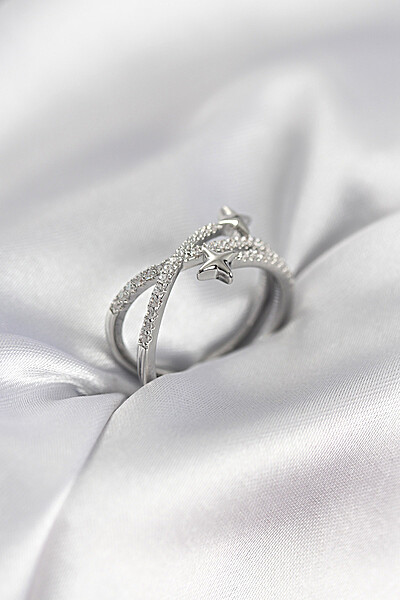 Gümüş Renk Zirkon Taşlı Halley Model Kadın Yüzük Gümüş Renk Zirkon Taşlı Halley Model Kadın Yüzük