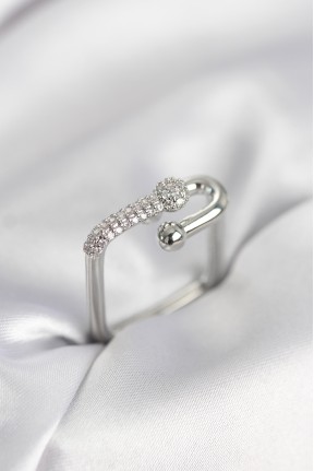 Gümüş Renk Zirkon Taşlı Tifani Model Kare Kadın Yüzük Gümüş Renk Zirkon Taşlı Tifani Model Kare Kadın Yüzük