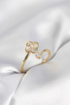 Gold Renk Zirkon Taşlı Yonca Model Kadın Yüzük Gold Renk Zirkon Taşlı Yonca Model Kadın Yüzük