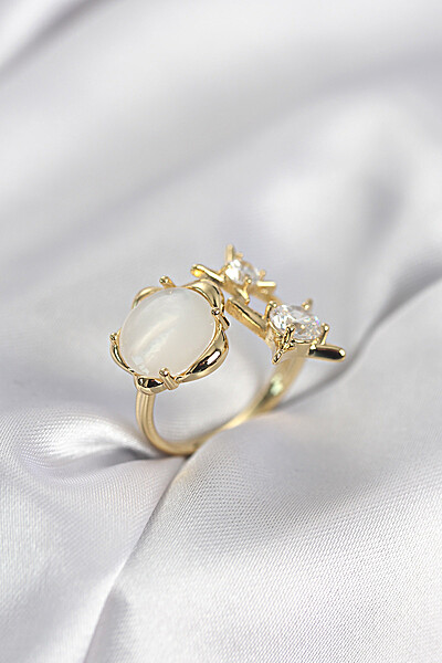 Gold Renk Kutup Yıldızı Model Kadın Yüzük Gold Renk Kutup Yıldızı Model Kadın Yüzük