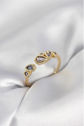 Gold Renk Mor Damla Zirkon Taşlı Kadın Yüzük Gold Renk Mor Damla Zirkon Taşlı Kadın Yüzük