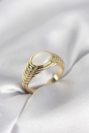 Gold Renk Vintage Model Kadın Yüzük Gold Renk Vintage Model Kadın Yüzük