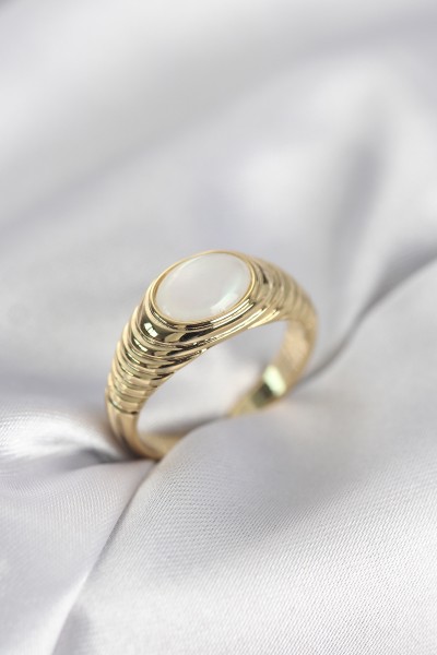 Gold Renk Vintage Model Kadın Yüzük Gold Renk Vintage Model Kadın Yüzük