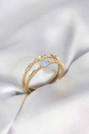 Gold Renk Karışık Renk Zirkon Taşlı Kadın Yüzük Gold Renk Karışık Renk Zirkon Taşlı Kadın Yüzük