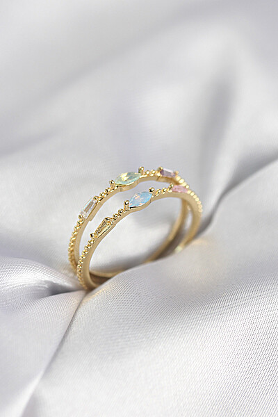 Gold Renk Karışık Renk Zirkon Taşlı Kadın Yüzük Gold Renk Karışık Renk Zirkon Taşlı Kadın Yüzük