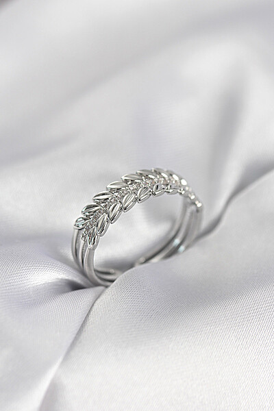 Gümüş Renk Başak Model Zirkon Taşlı Kadın Yüzük Gümüş Renk Başak Model Zirkon Taşlı Kadın Yüzük