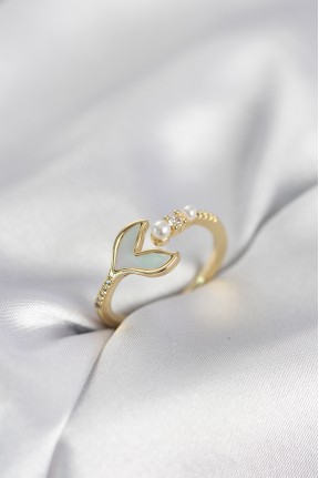 Gold Renk Balık Kuyruğu Model Kadın Yüzük Gold Renk Balık Kuyruğu Model Kadın Yüzük