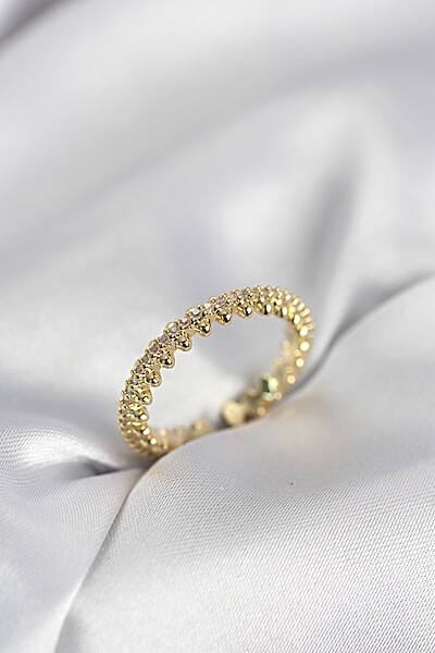 Gold Renk Sıralı Zirkon Taşlı Model Kadın Yüzük Gold Renk Sıralı Zirkon Taşlı Model Kadın Yüzük