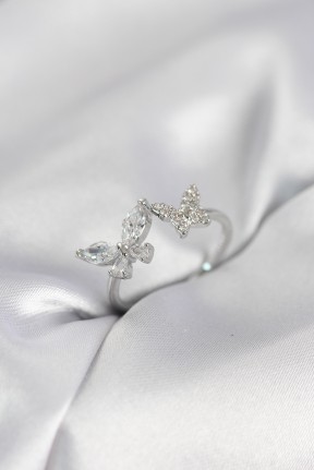 Kelebek Model Zirkon Taşlı Gümüş Renk Kadın Yüzük Kelebek Model Zirkon Taşlı Gümüş Renk Kadın Yüzük