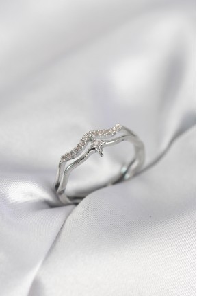 Minimal Yıldız Model Gümüş Renk Zirkon Taşlı Kadın Yüzük Minimal Yıldız Model Gümüş Renk Zirkon Taşlı Kadın Yüzük