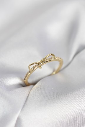 Fiyonk Model Zirkon Taşlı Gold Renk Kadın Yüzük Fiyonk Model Zirkon Taşlı Gold Renk Kadın Yüzük