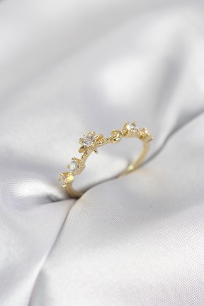 Gold Renk Gece Temalı Zirkon Taşlı Kadın Yüzük Gold Renk Gece Temalı Zirkon Taşlı Kadın Yüzük