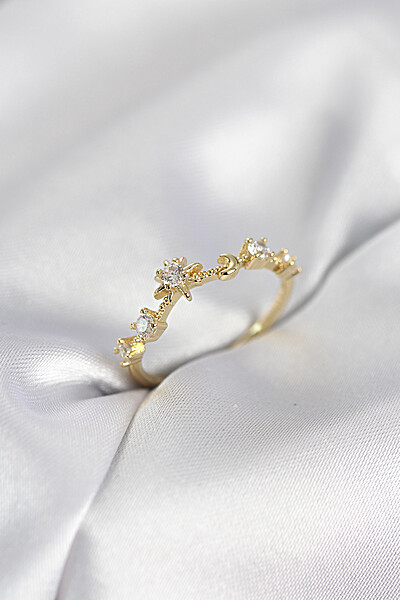 Gold Renk Gece Temalı Zirkon Taşlı Kadın Yüzük Gold Renk Gece Temalı Zirkon Taşlı Kadın Yüzük