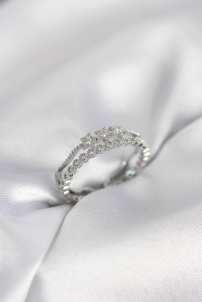 Gümüş Renk Minimal Yıldızlı Model Kadın Yüzük Gümüş Renk Minimal Yıldızlı Model Kadın Yüzük