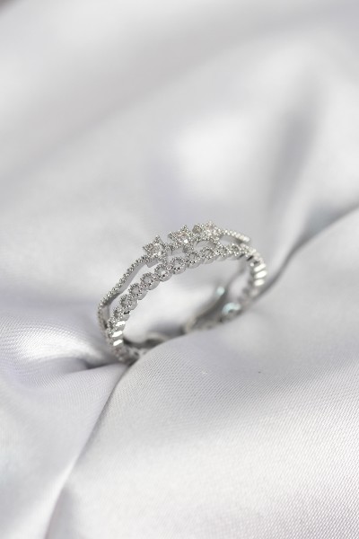 Gümüş Renk Minimal Yıldızlı Model Kadın Yüzük Gümüş Renk Minimal Yıldızlı Model Kadın Yüzük