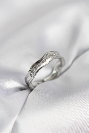 Gümüş Renk Su Damlası Model Zirkon Taşlı Kadın Yüzük Gümüş Renk Su Damlası Model Zirkon Taşlı Kadın Yüzük