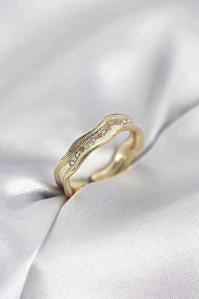 Gold Renk Su Damlası Model Zirkon Taşlı Kadın Yüzük Gold Renk Su Damlası Model Zirkon Taşlı Kadın Yüzük