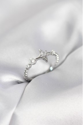Minimal Kutup Yıldızı Model Zirkon Taşlı Gümüş Renk Kadın Yüzük Minimal Kutup Yıldızı Model Zirkon Taşlı Gümüş Renk Kadın Yüzük