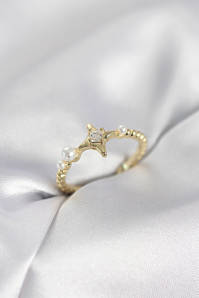 Minimal Kutup Yıldızı Model Zirkon Taşlı Gold Renk Kadın Yüzük Minimal Kutup Yıldızı Model Zirkon Taşlı Gold Renk Kadın Yüzük