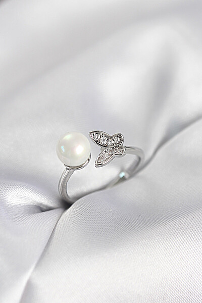 Kelebek İncili Model Gümüş Renk Zirkon Taşlı Kadın Yüzük Kelebek İncili Model Gümüş Renk Zirkon Taşlı Kadın Yüzük