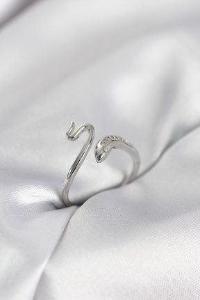 Gümüş Renk Yılan Model Zirkon Taşlı Kadın Yüzük Gümüş Renk Yılan Model Zirkon Taşlı Kadın Yüzük