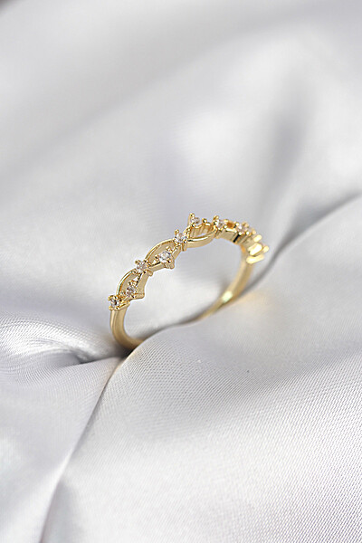 Zirkon Taşlı Pirinç Gold Renk Kadın Yüzük Zirkon Taşlı Pirinç Gold Renk Kadın Yüzük