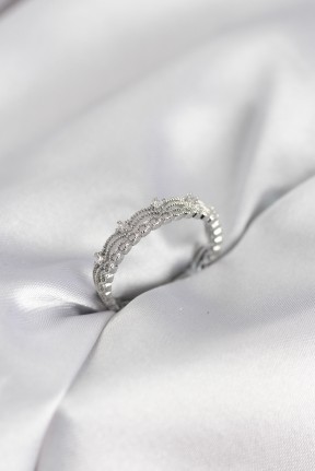 Gümüş Renk Motif Desenli Zirkon Taşlı Kadın Yüzük Gümüş Renk Motif Desenli Zirkon Taşlı Kadın Yüzük