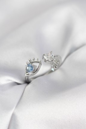 Gözyaşı Model Gümüş Renk Zirkon Taşlı Kadın Yüzük Gözyaşı Model Gümüş Renk Zirkon Taşlı Kadın Yüzük