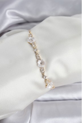 Baget Zirkon Taşlı çiçek Model Gold Renk Asansörlü Kadın Bileklik Baget Zirkon Taşlı çiçek Model Gold Renk Asansörlü Kadın Bileklik