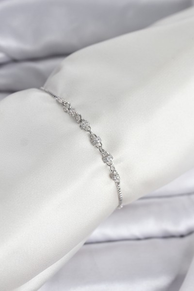 Gümüş Renk Zincir Model Zirkon Taşlı Pirinç Asansörlü Kadın Bileklik