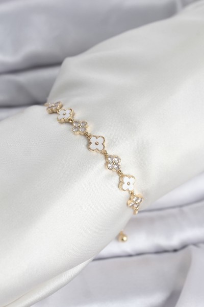 Gold Renk Zirkon Taşlı Sıralı Yonca Model Asansörlü Kadın Bileklik Gold Renk Zirkon Taşlı Sıralı Yonca Model Asansörlü Kadın Bileklik