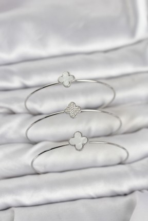 Gümüş Renk Yonca Model Zirkon Taşlı 3'lü Kadın Bileklik Kombini