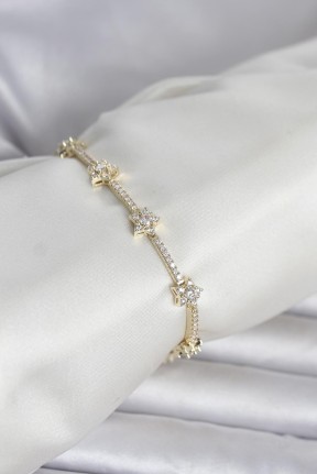 Pirinç Gold Renk Zirkon Taşlı Yıldız Model Kadın Bileklik