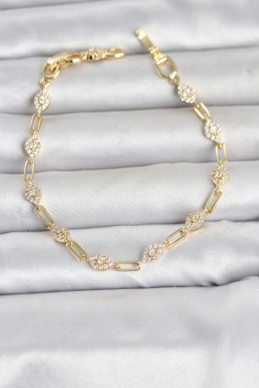 Gold Renk Zirkon Taşlı Ataç Zincir Model Kadın Bileklik Gold Renk Zirkon Taşlı Ataç Zincir Model Kadın Bileklik