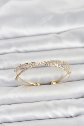 Pirinç Gold Renk Baget Zirkon Taşlı Kadın Bileklik Pirinç Gold Renk Baget Zirkon Taşlı Kadın Bileklik